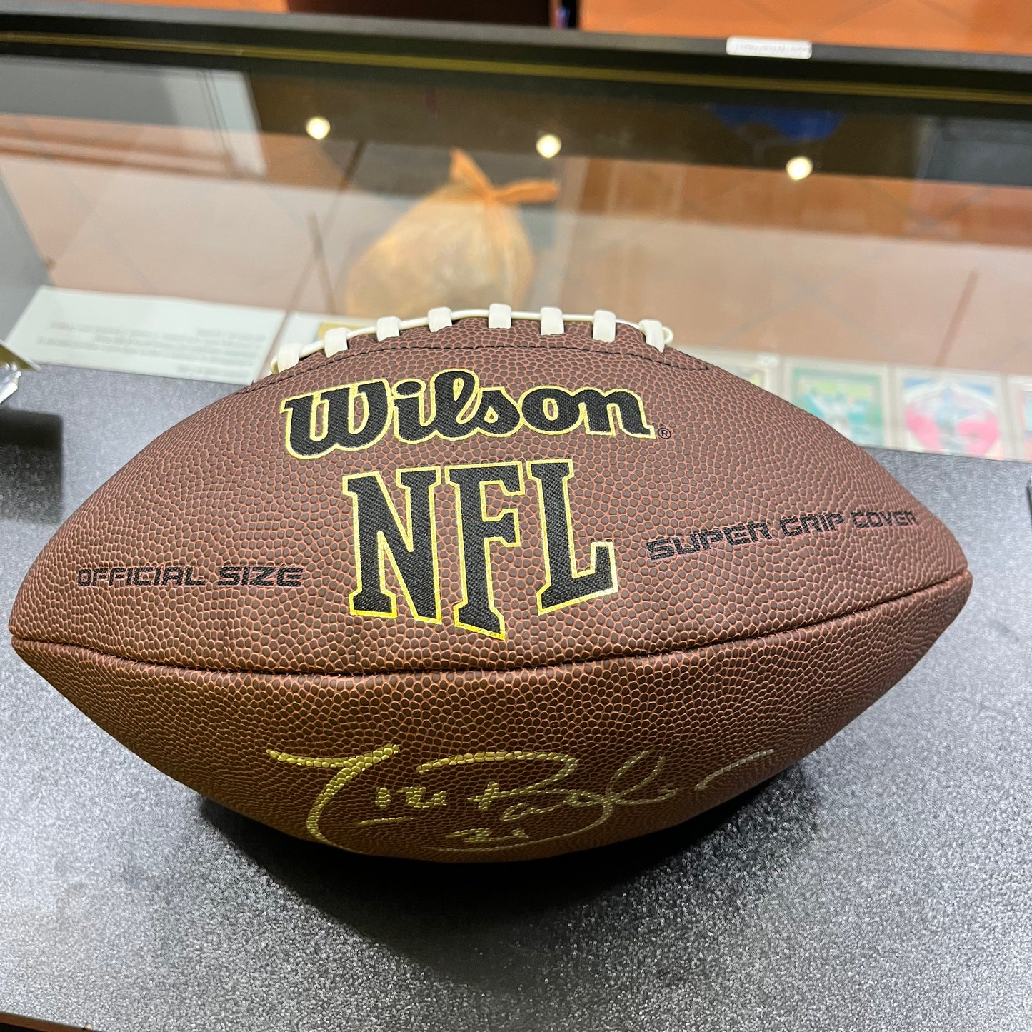 Palla da Football Americano autografata da Tiki Barber - Certificata Beckett