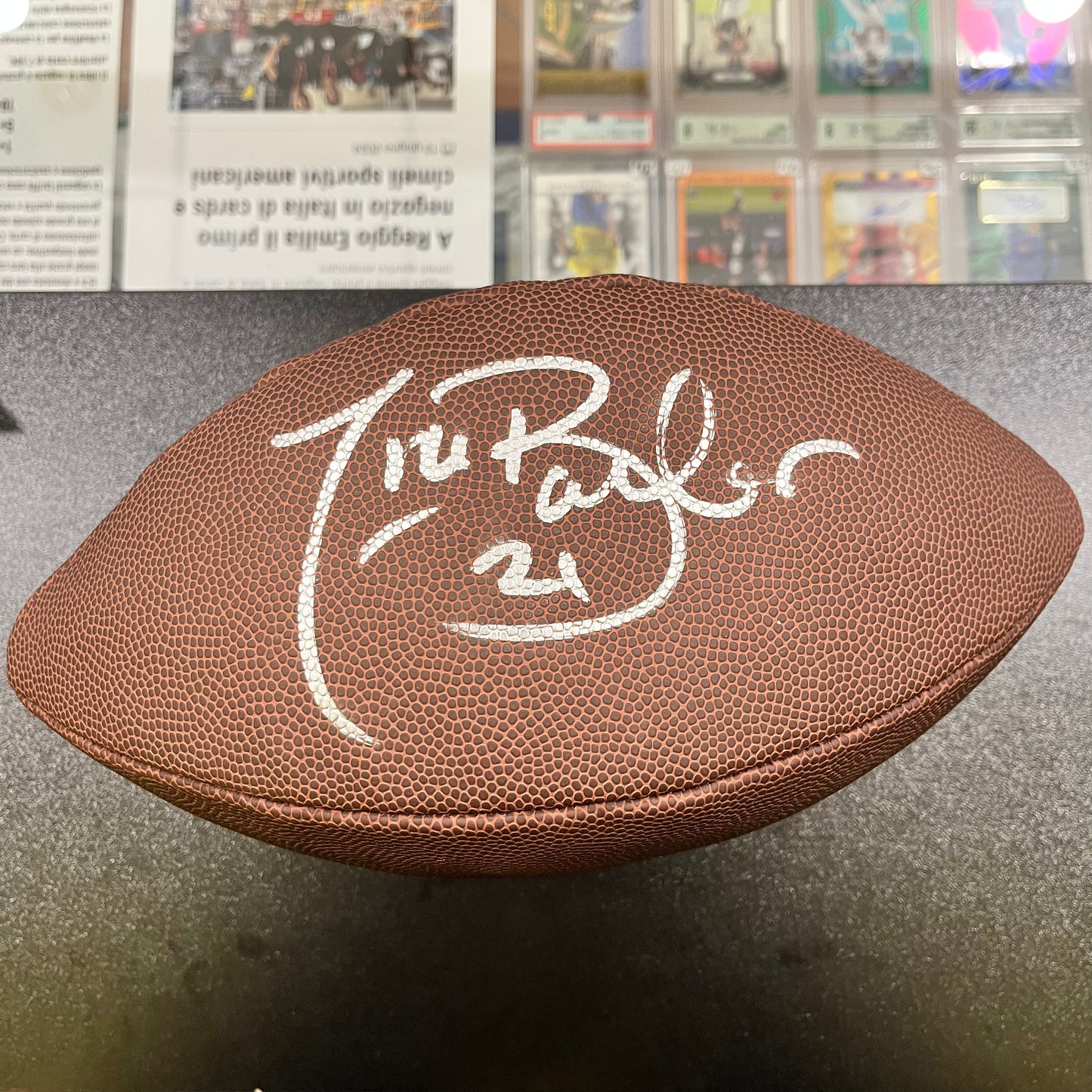 Palla da Football Americano autografata da Tiki Barber - Certificata Beckett