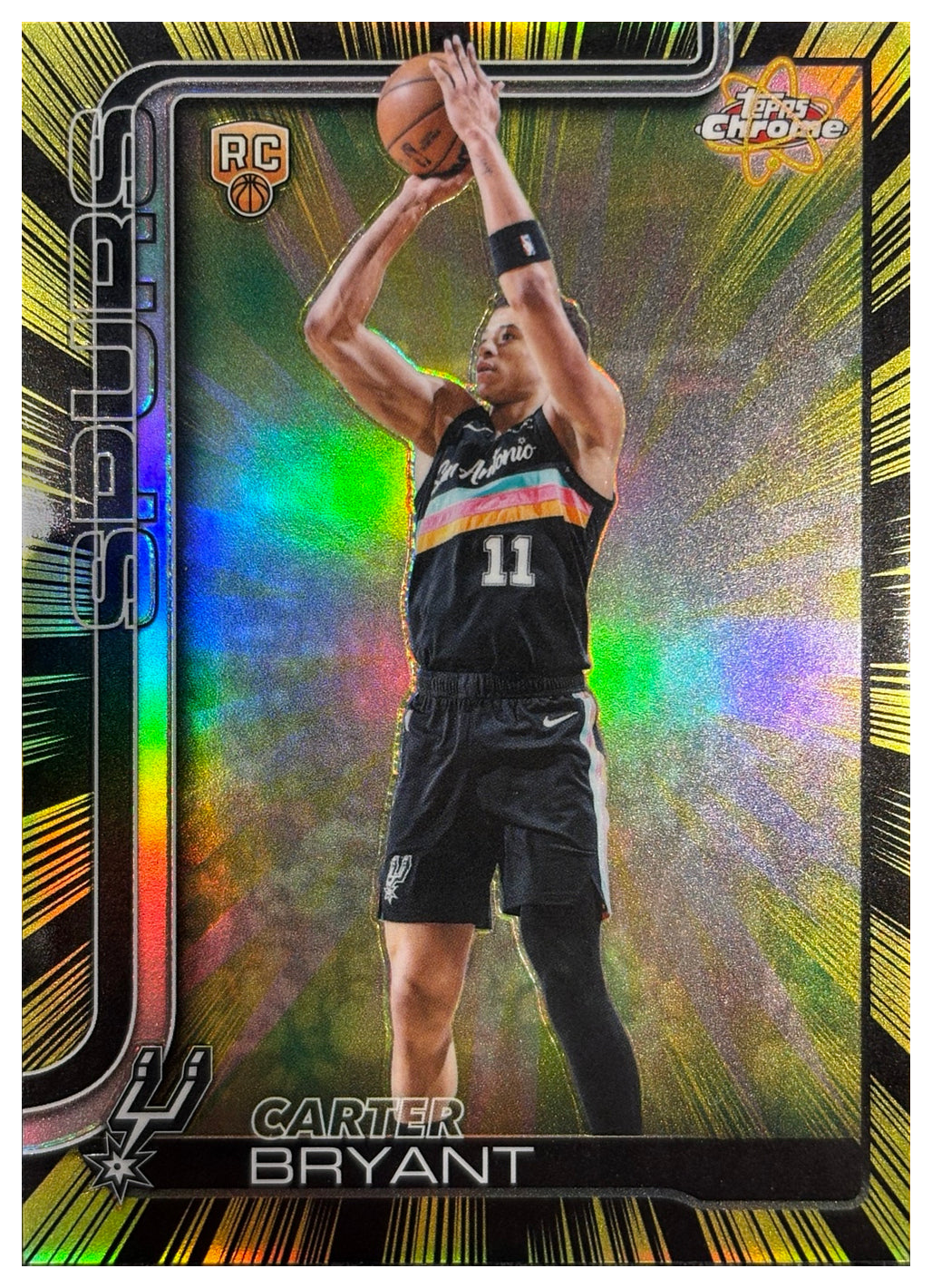 CARTER BRYANT - 2025/26 Topps Chrome Update NBA Radiating Rookies RC #RR-12 - fronte